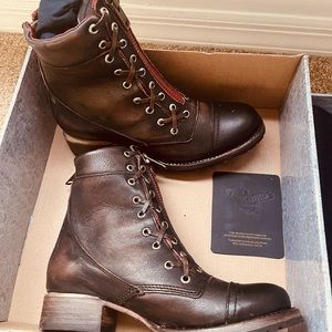 FREEBIRD by STEVEN LIVERPOOL BLACK DISTRESSED SIZE 8.0